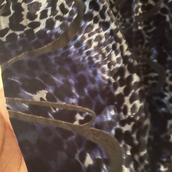 Dressbarn Plus Size Womens blue/black/sheer top size 1X pre-owned - Picture 13 of 13